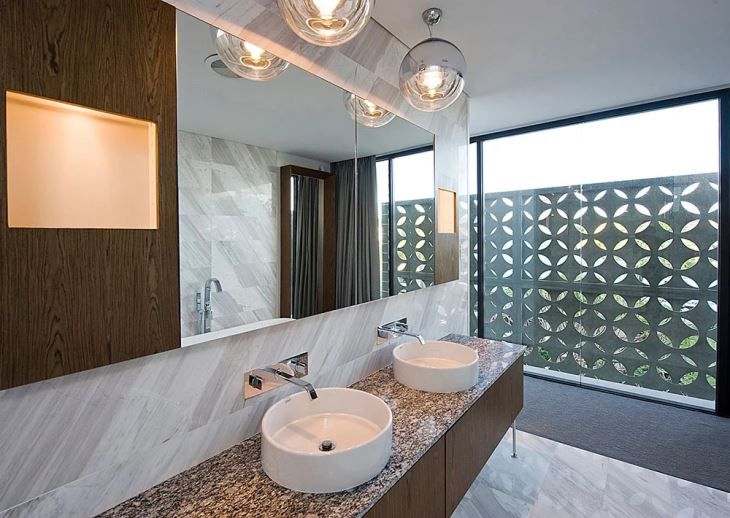 spray white granite countertop44203268259 1663291484079 spray white granite countertop44203268259 1663291484079