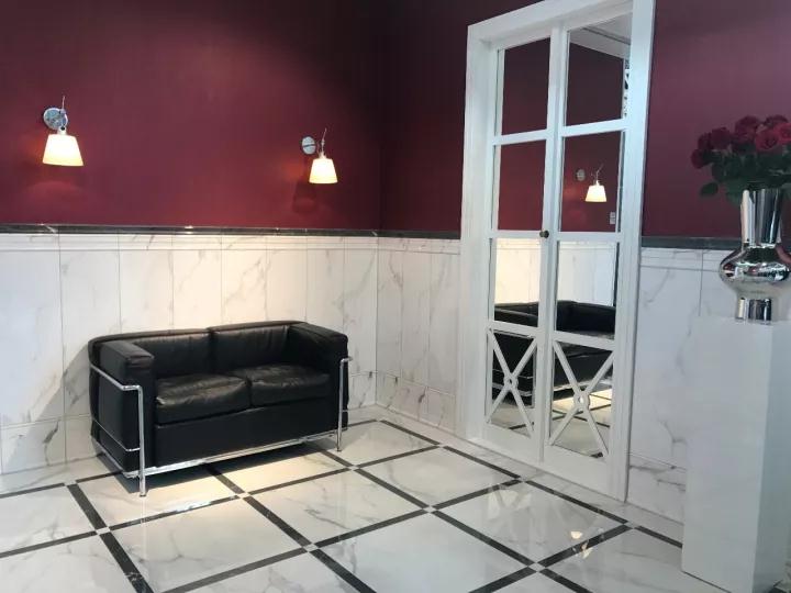 Bologna Italy Ceramic Bathroom Exhibition, Ceramic Imitation Marble Behind The Show