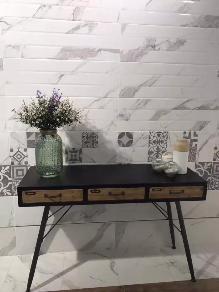 Bologna Italy Ceramic Bathroom Exhibition, Ceramic Imitation Marble Behind The Show