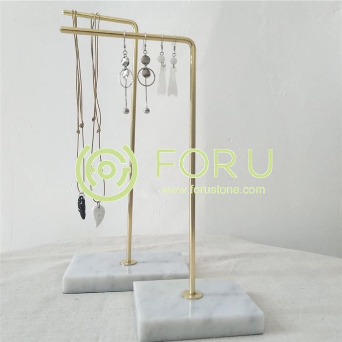 Do it yourself jewelry display