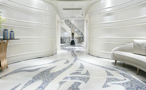 WhiteMarbleInteriorSpaceLuxo 1670164090974