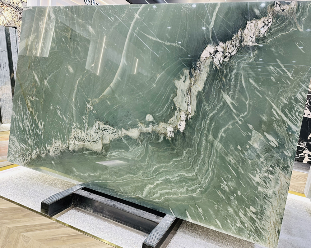 Verde Maestro Quartzite​