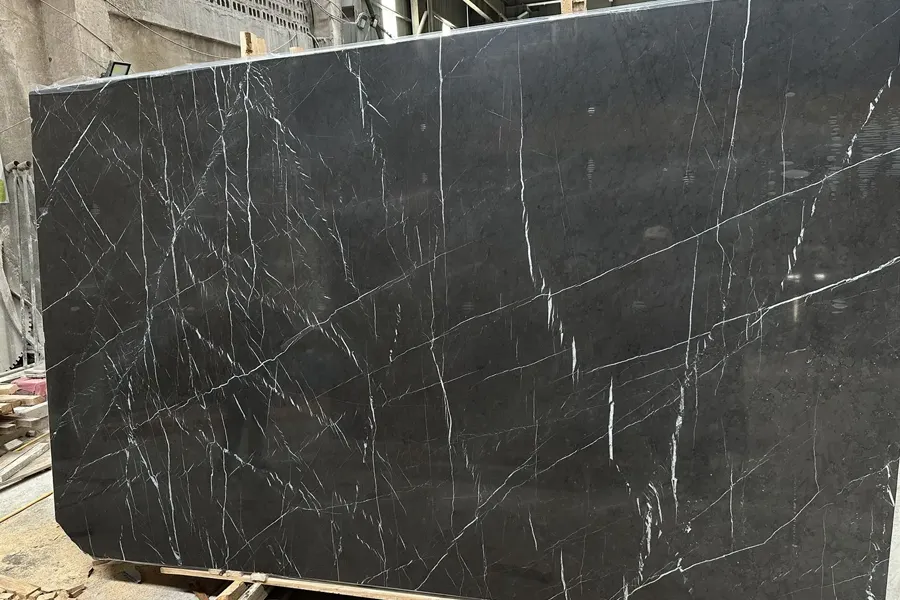 Pietra Grey mm Polished Slabs