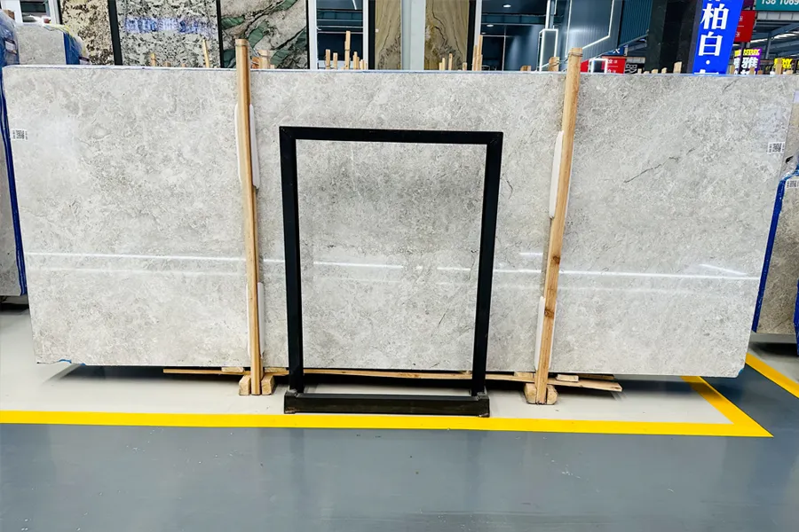Tundra Grey mm Marble Slabs